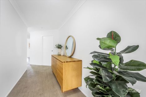 Property photo of 31 Pristine Court Varsity Lakes QLD 4227