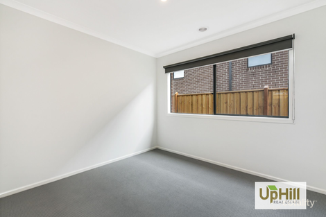 Property photo of 26 Knightsford Avenue Clyde VIC 3978