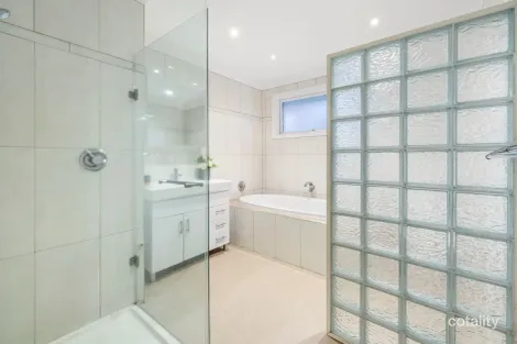 Property photo of 51 Chartwell Drive Wantirna VIC 3152