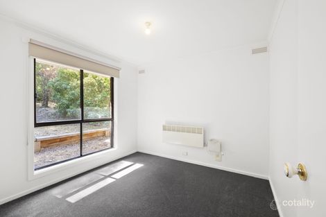 Property photo of 2 Highfield Avenue Mount Clear VIC 3350