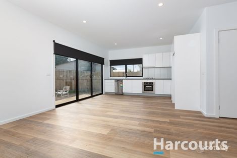 2/1 Apple Ct, Doveton, VIC 3177