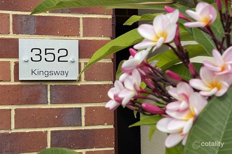 352 Kingsway, Landsdale, WA 6065