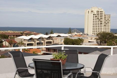 2/12 Edgehill St, Scarborough, WA 6019