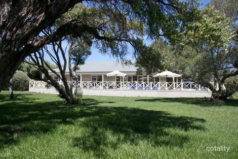 3 Bass Rd, Portsea, VIC 3944