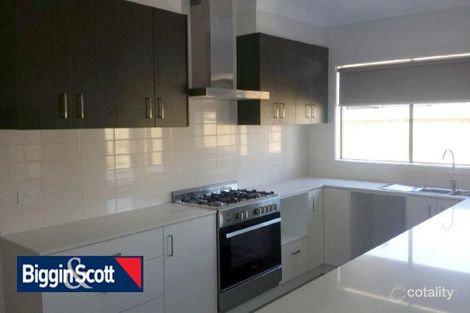 Property photo of 8 Jonesys Lane Clyde North VIC 3978