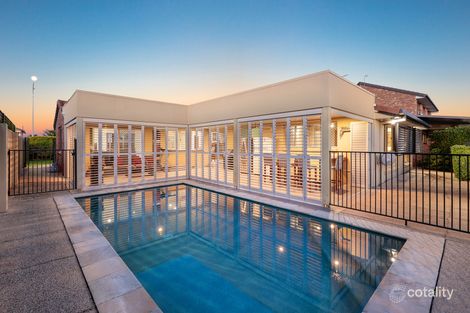 Property photo of 30 Oxley Drive Paradise Point QLD 4216