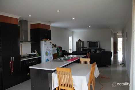 Property photo of 38 Pittos Avenue Brookfield VIC 3338