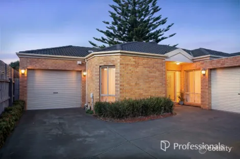 2/10 THANA ST, BENTLEIGH EAST, VIC 3165