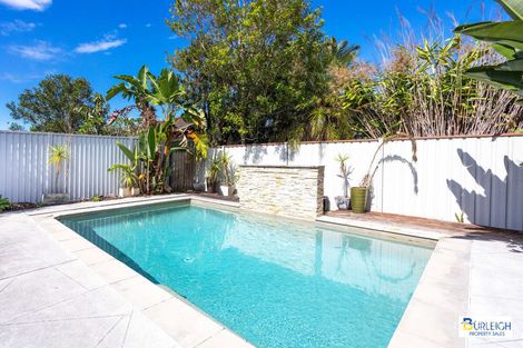 2/83 Mountain View Ave, Miami, QLD 4220