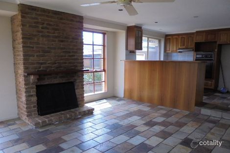 Property photo of 14 Exner Drive Dandenong North VIC 3175