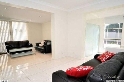 Property photo of 3 Wisemans Court Helensvale QLD 4212