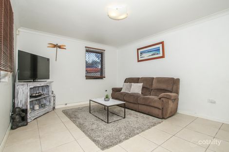 Property photo of 18 Roxwell Way Girrawheen WA 6064