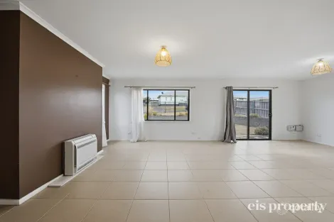 Property photo of 43 Renfrew Circle Goodwood TAS 7010