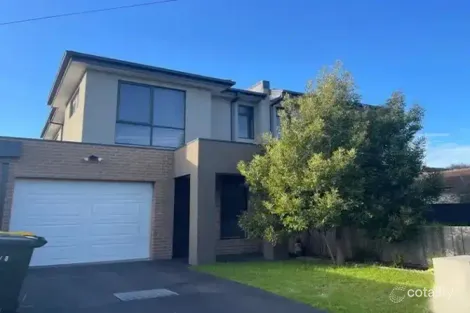 1/8 Koonawarra St, Clayton, VIC 3168