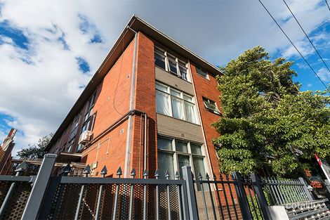 2/82 Grey St, St Kilda, VIC 3182