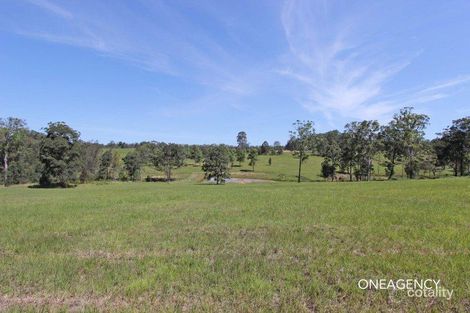 Property photo of 402 Armidale Road Yarravel NSW 2440
