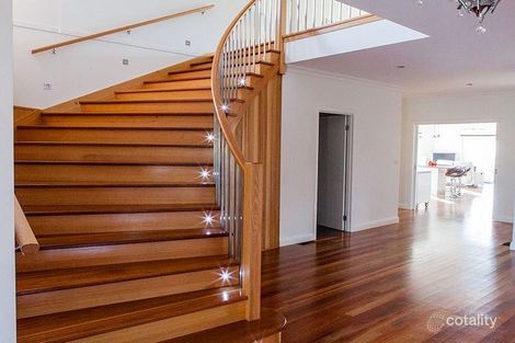 Property photo of 10 Pindari Street Glen Waverley VIC 3150
