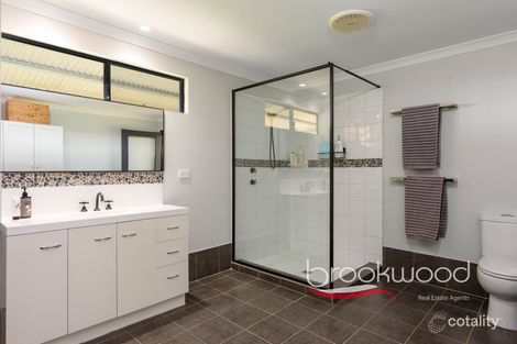Property photo of 20 Cottage Court Bakers Hill WA 6562