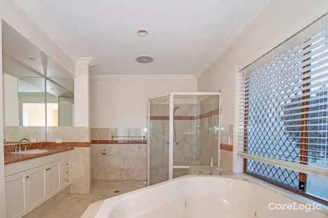 Property photo of 46 Sir Bruce Small Boulevard Benowa QLD 4217