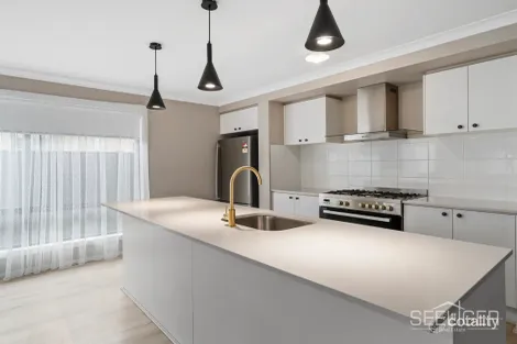 Property photo of 18 Silverwoods Boulevard Yarrawonga VIC 3730