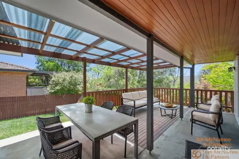 Property photo of 7 Hayley Crescent Karabar NSW 2620