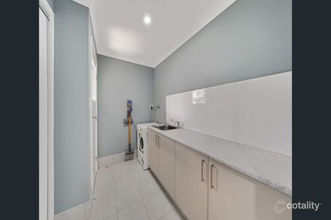 Property photo of 48 Outlook Drive Waterford QLD 4133