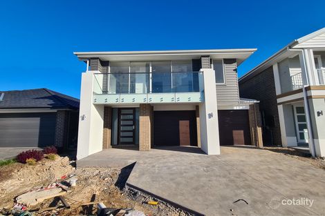 8 Fitzgerald Ave, Oran Park, NSW 2570