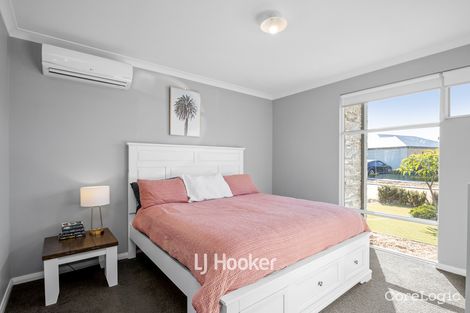 Property photo of 14 Unicup Way Dalyellup WA 6230