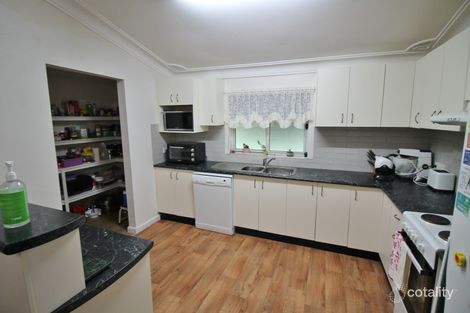 Property photo of 3 Clarke Street Young NSW 2594