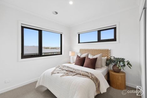 Property photo of 19 Lizzie Street Googong NSW 2620