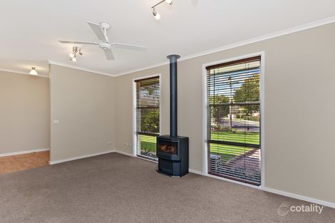 Property photo of 26 Walls Crescent Hamilton VIC 3300