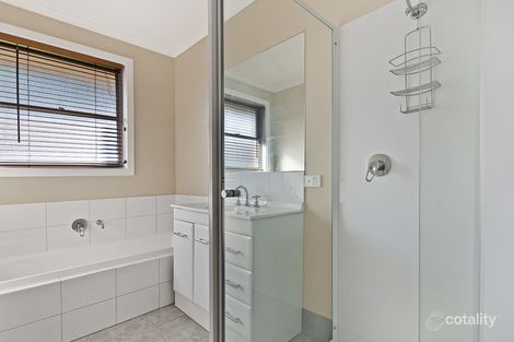 Property photo of 26 Walls Crescent Hamilton VIC 3300