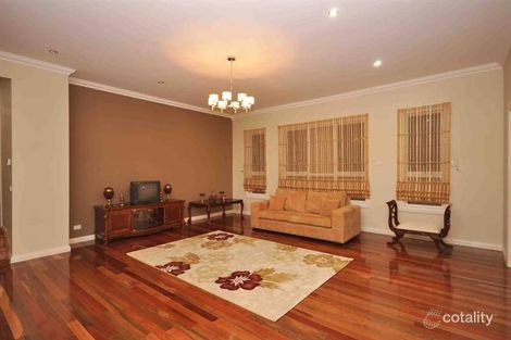 Property photo of 14 Wild Crescent Roxburgh Park VIC 3064