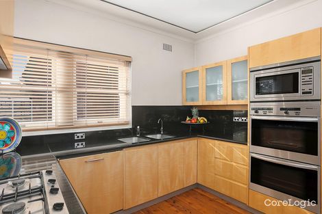 Property photo of 15 Gnarbo Avenue Carss Park NSW 2221