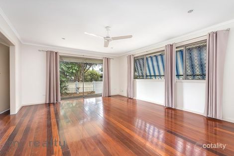 Property photo of 5 Grace Avenue Labrador QLD 4215