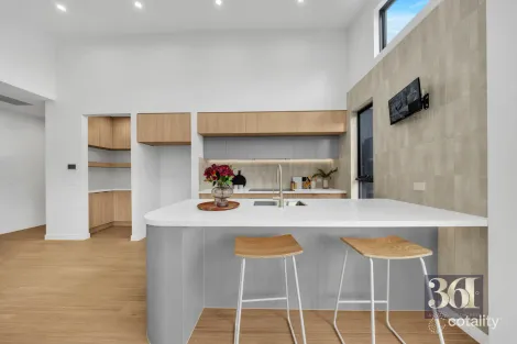 Property photo of 24 Lodge Way Werribee VIC 3030