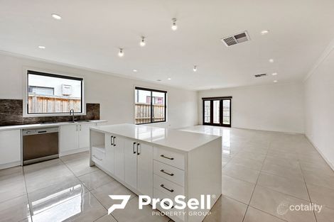 Property photo of 8 Richford Street Tarneit VIC 3029