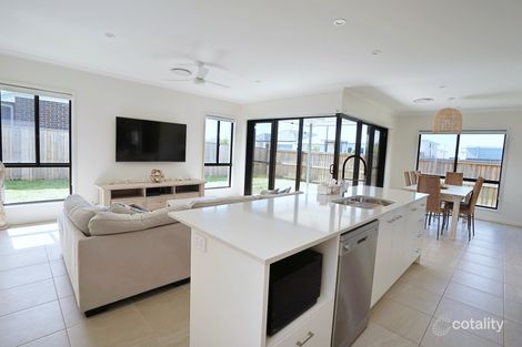 Property photo of 2 Achurch Street Palmview QLD 4553