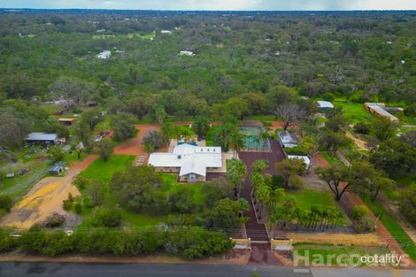 Property photo of 23 Flinders Close Barragup WA 6209