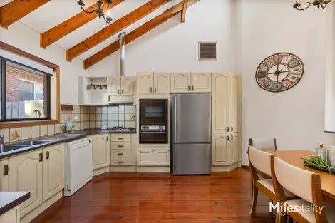 Property photo of 2/21 Linden Avenue Ivanhoe VIC 3079