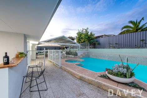 Property photo of 1 Parr Close Padbury WA 6025