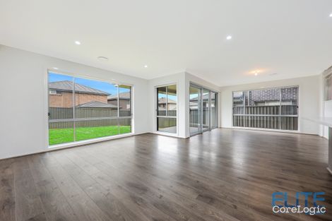Property photo of 39 Carney Crescent Tallawong NSW 2762