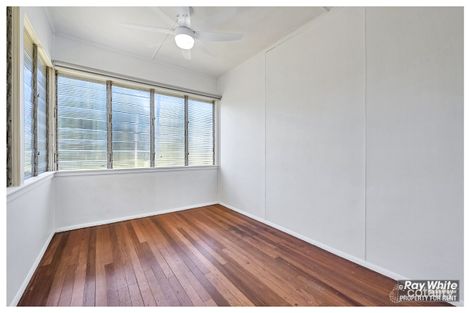 Property photo of 25 Beak Street Koongal QLD 4701