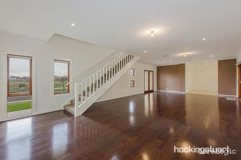 Property photo of 6 Shoalhaven Drive Caroline Springs VIC 3023