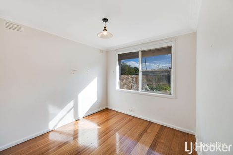 Property photo of 1 Gladstone Grove Melton VIC 3337