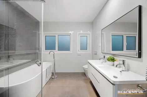 Property photo of 28 Temple Terrace Denman Prospect ACT 2611