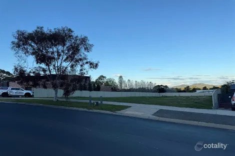 64 Brewer Dr, West Wodonga, VIC 3690