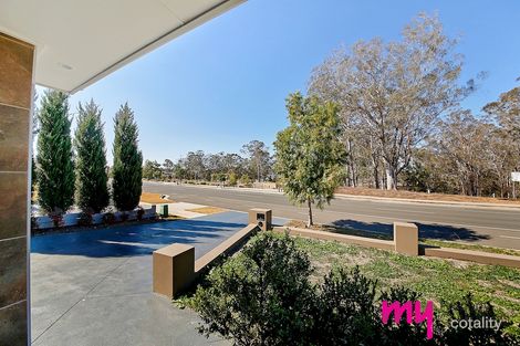 Property photo of 30 Hampshire Boulevard Spring Farm NSW 2570