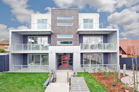 Property photo of 1/355 Burwood Highway Burwood VIC 3125