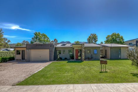 69 Station St, Porepunkah, VIC 3740